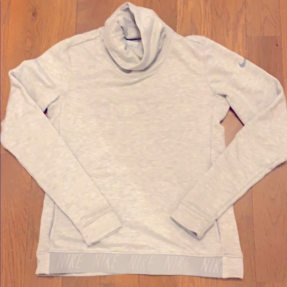 Nike Women’s XS Funnel Neck Sweatshirt